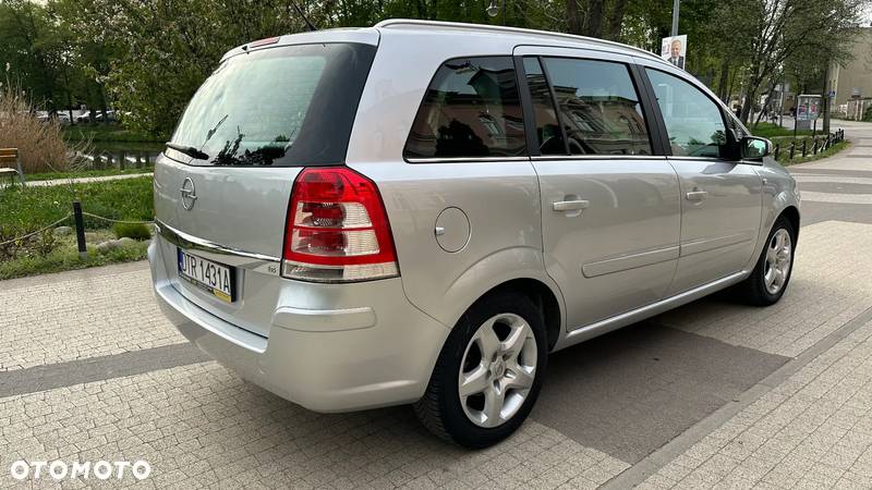 Opel Zafira 1.6 - 14