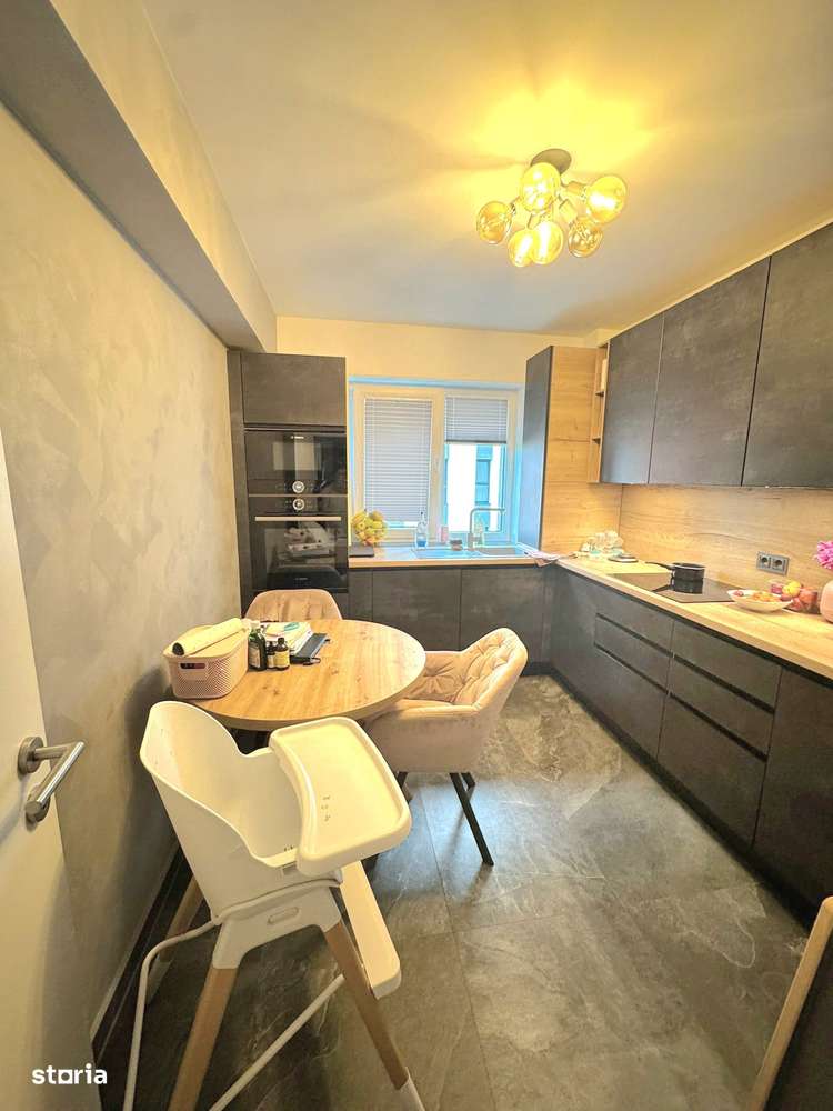 Apartament 3 camere cu priveliste deosebita, zona Coresi, Brasov-4