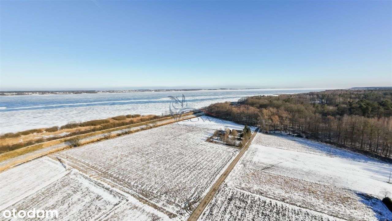 Dom z dużą działką w spokojnej okolicy-9