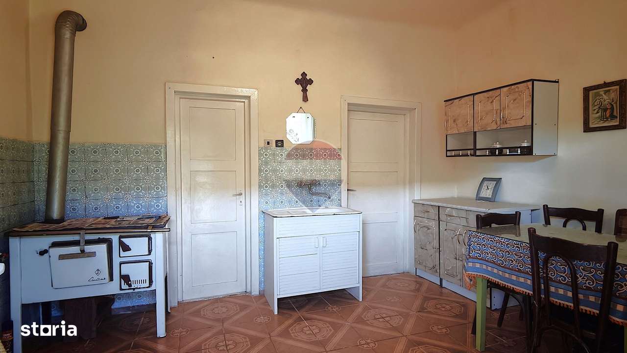Casă cu 3 camere și este 2.500 mp teren , Blăjel – aproape de Medias-14
