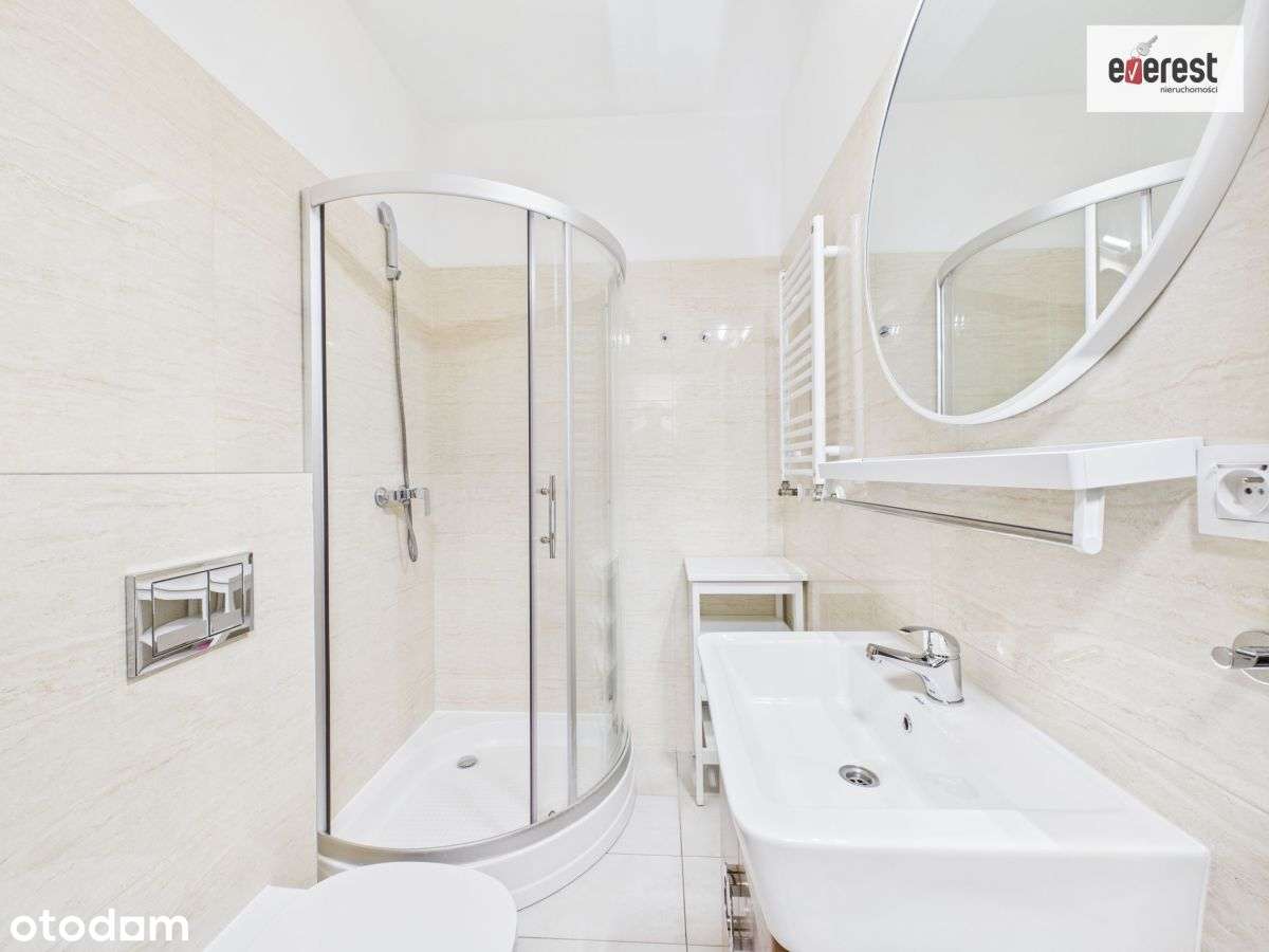 top miejsce, lokal podzielony na 3 mieszkania-8