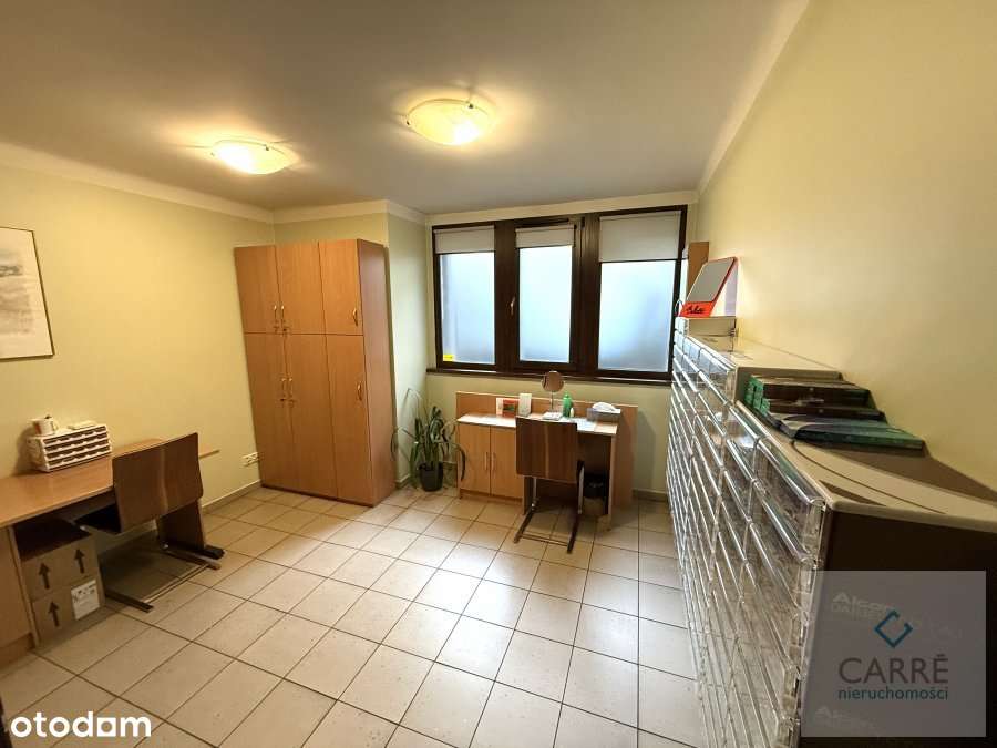 Do sprzedania lokal w Centrum.-9