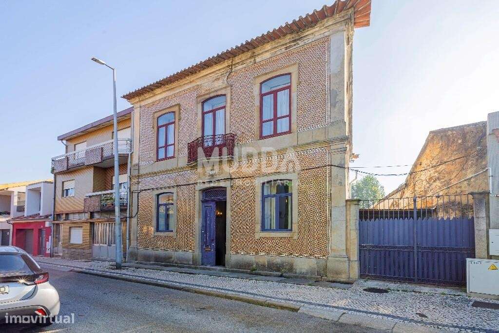 Moradia T9 no Centro de Ovar - Potencial para Turismo | Moradia Bifami-18