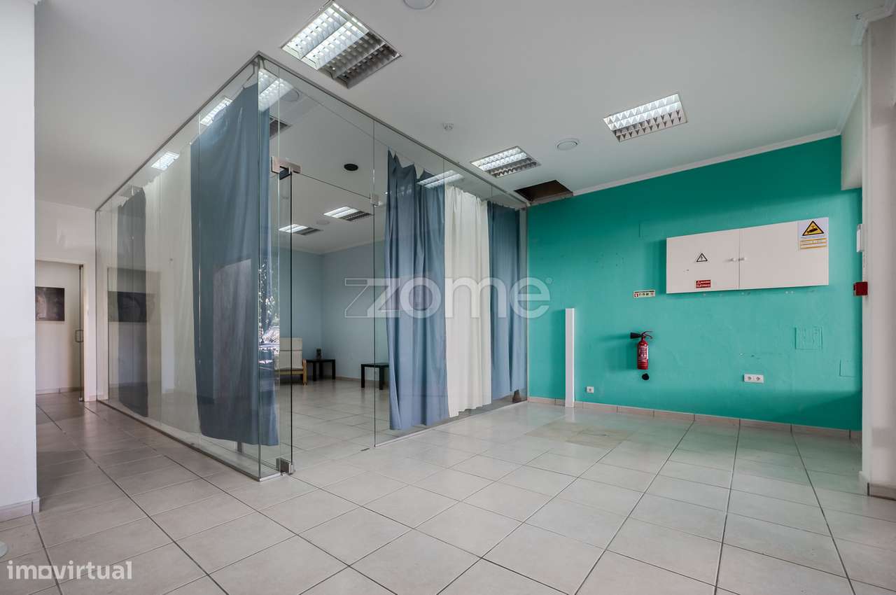 Loja em Algés / Miraflores - Grande imagem: 1/20