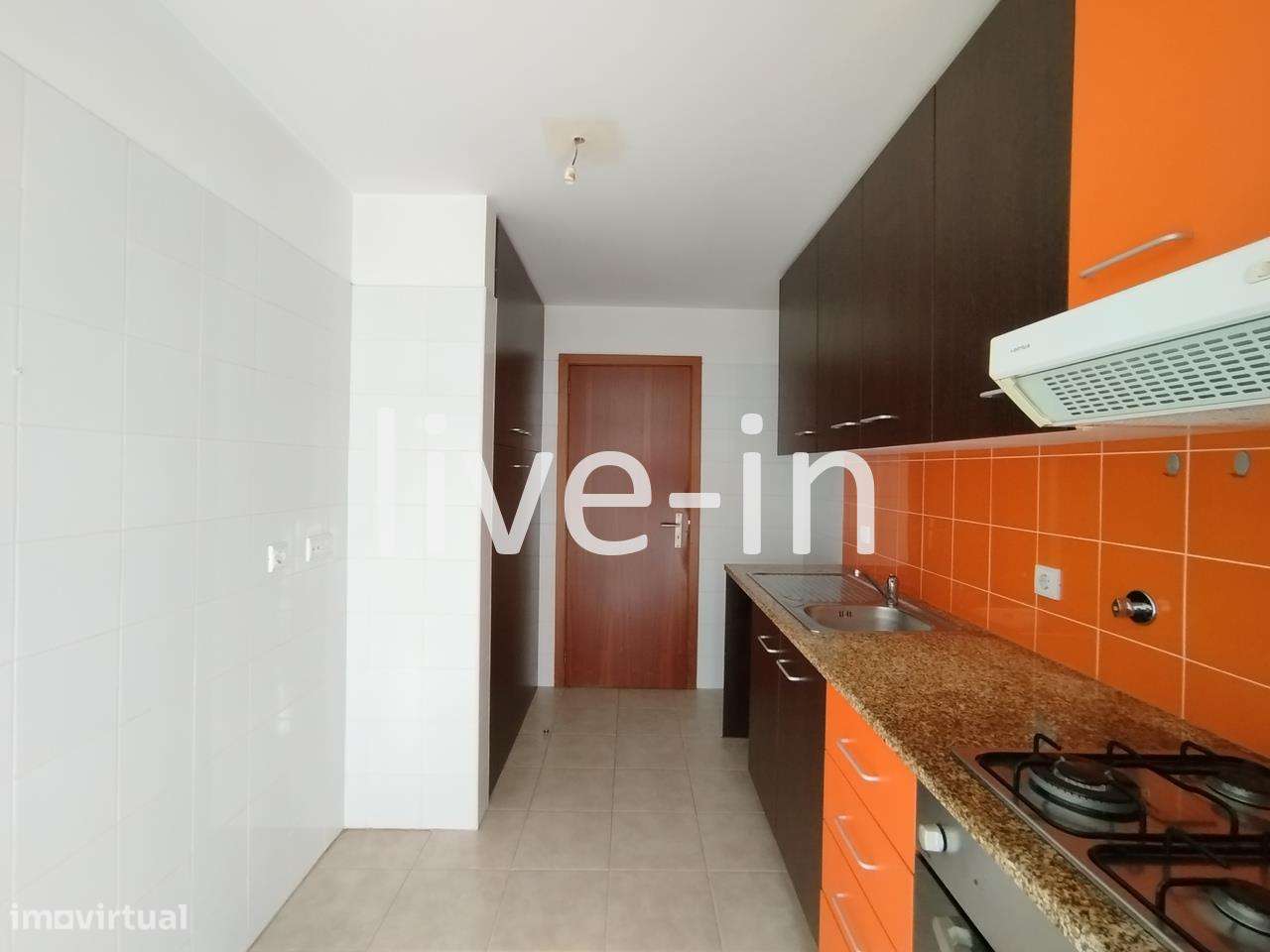 Apartamento T2 com boas áreas em Aradas - Grande imagem: 2/9