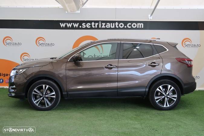 Nissan Qashqai 1.5 dCi N-Connecta J18 - 3