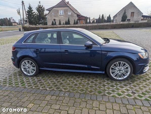 Audi A3 1.4 TFSI Sportback e-tron S line Sportpaket - 3