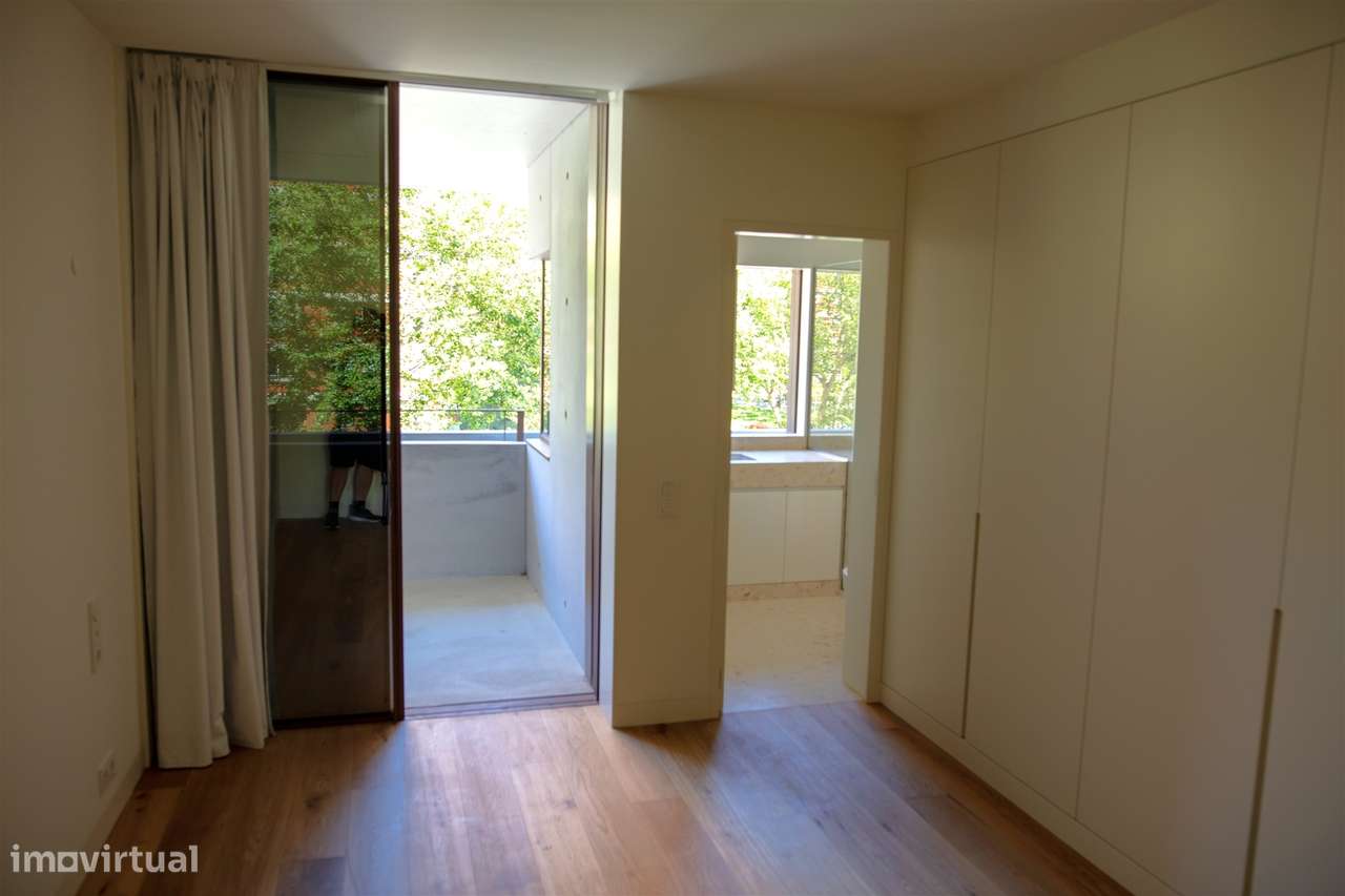 T2 na Foz com vista rio-22