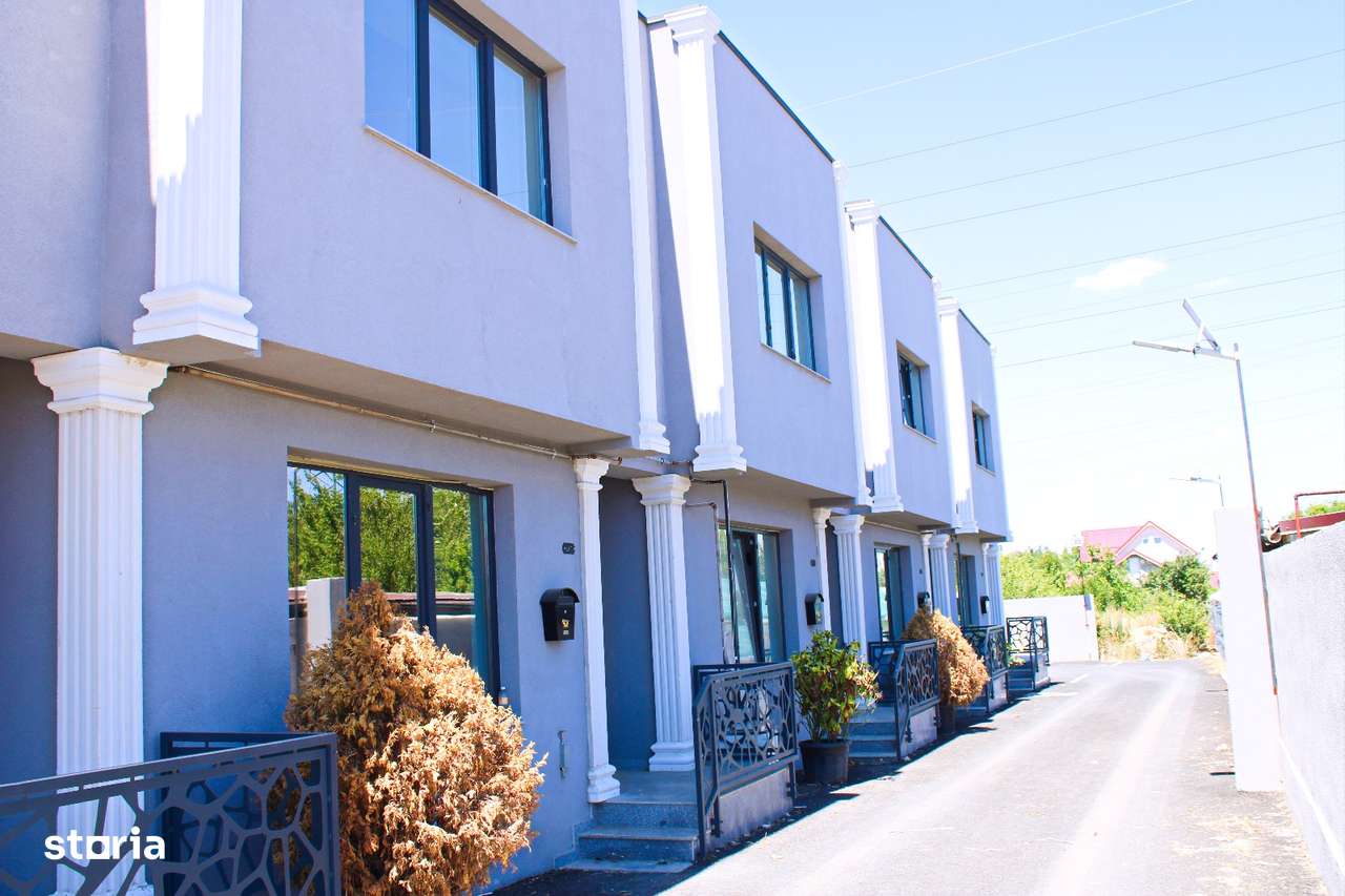 Vindem vila in Navodari parte de duplex - Imagine principală: 5/9