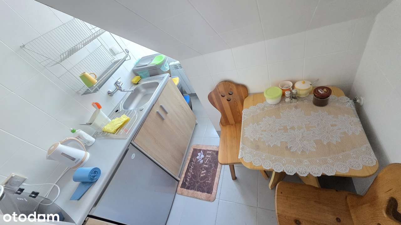 Karczma w Bukowinie Tatrzańskiej przy drodze z lokalami mieszkalnymi-9