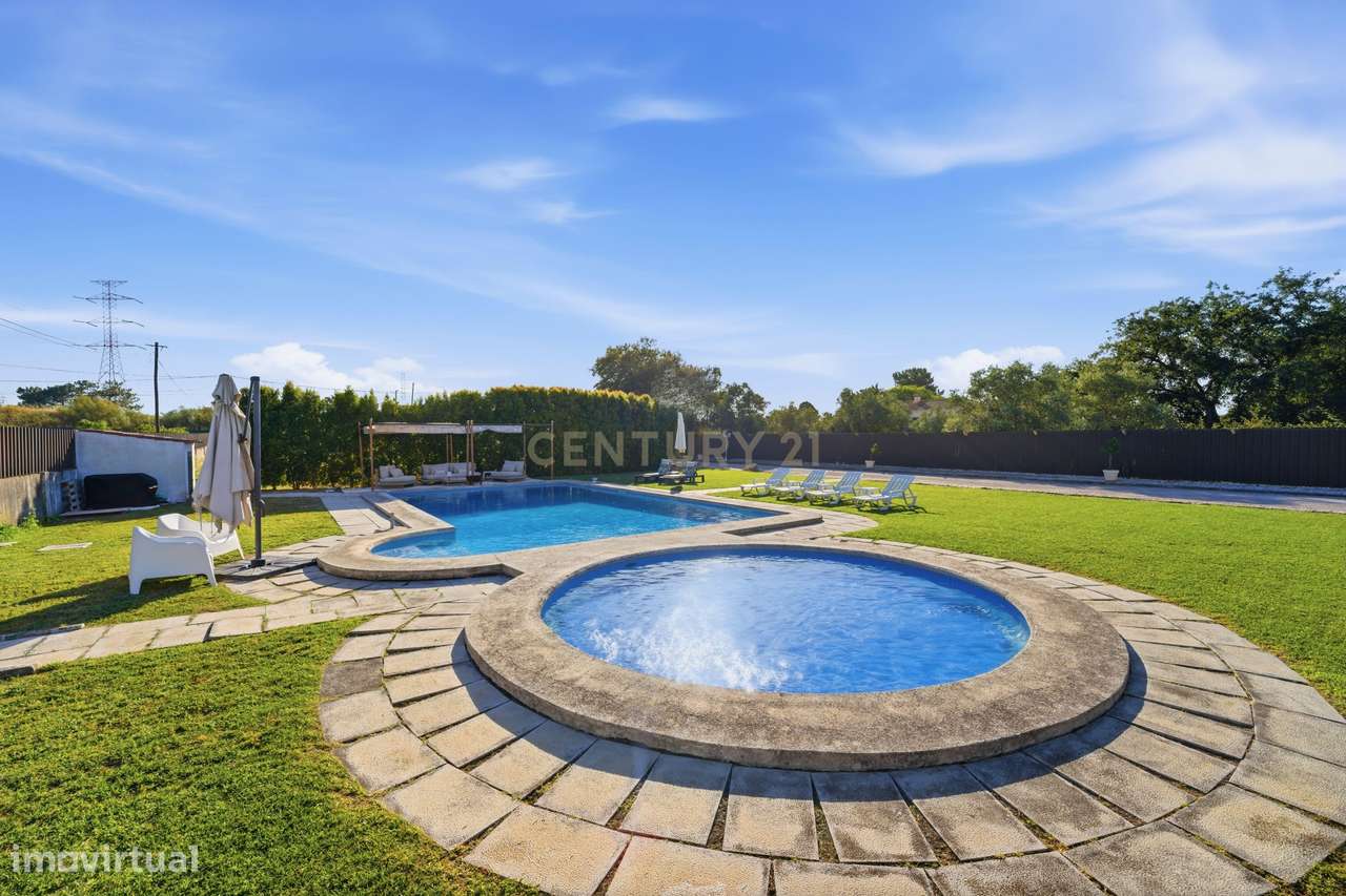Quinta de Charme em Palmela – Renovada, Espaçosa e Pronta a Viver-33