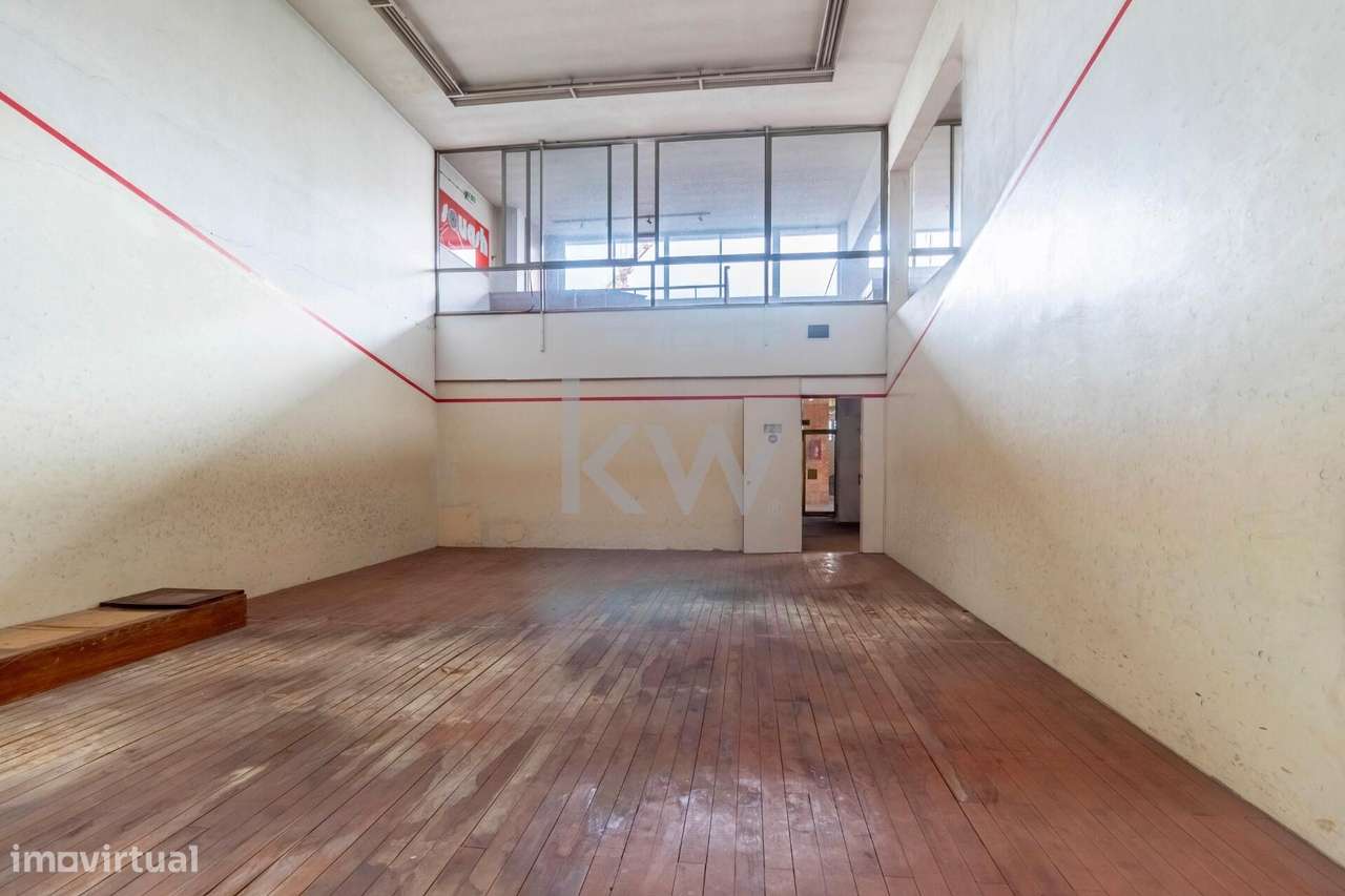 Investidores! Espaço Comercial com arrendamento por 20 anos! 7% de ren - Grande imagem: 4/36