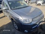 Dezmembrez Mitsubishi Outlander 3, an 2014, motor 2.0 benzina + hybrid cod 4B11, cutie de viteze automata set bandouri, ansamblu motoras stergator, carenaj aparatori noroi fata, vas lichid parbriz, chedere, broasca usa stanga, broasca usa dreapta, maner interior usa, maner exterior usa, plansa bord, ceasuri bord, spira volan, torpedou, parasolare, plafoniera, oglinda retrovizoare, consola centrala, grila bord, cotiera, centura siguranta, set fete usi, butoane geamuri electrice, buton reglaj oglinzi, bloc lumini, maneta stergatoare, claxon, brat stanga fta, brat dreapta fata, navigatie, pretensioner, padele, - 3