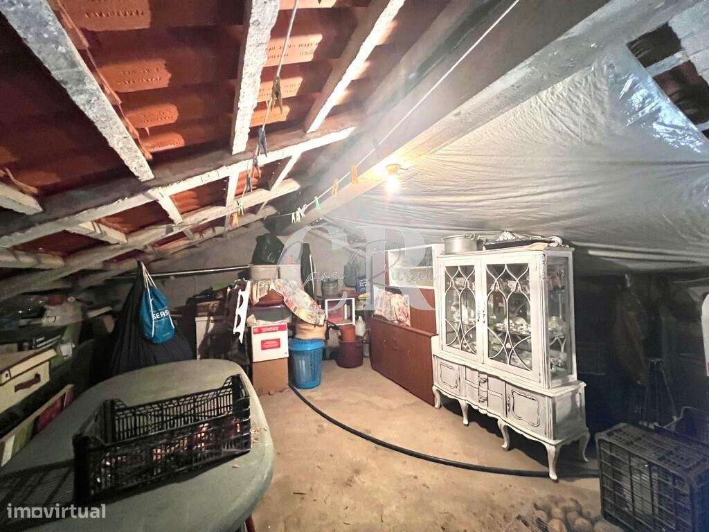 Excelente moradia térrea e independente com jardim em Arega - Figueiró-42