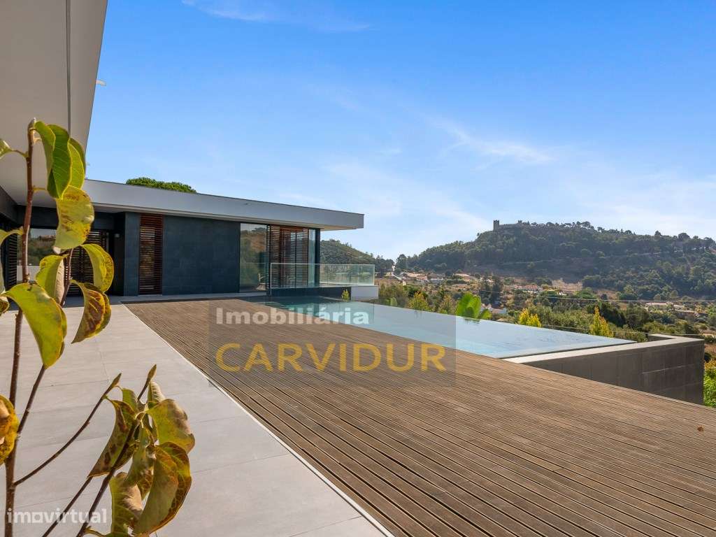 Moradia T5 de Luxo com Piscina Infinita ,Campo de Padel e Elevador ...-25