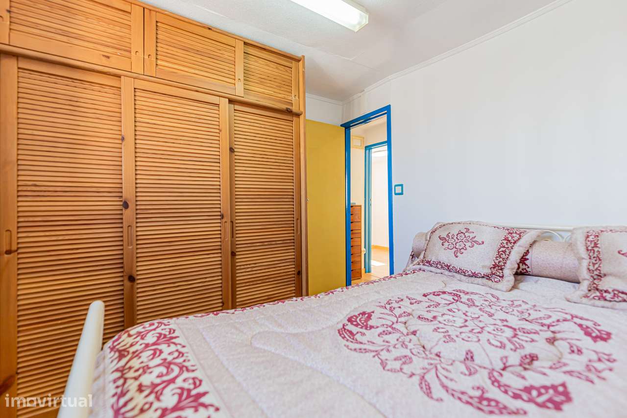 Moradia T4 Cova do Vapor – A dois passos da praia - Grande imagem: 4/60