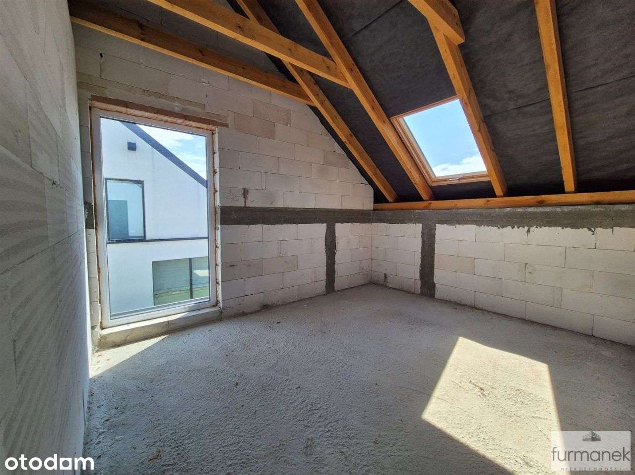 Nowoczesny dom jednorodzinny na nowym osiedlu-19