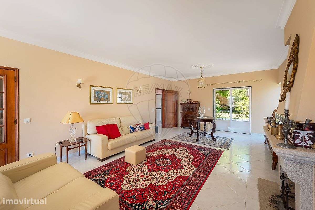 Moradia T5 para venda-8