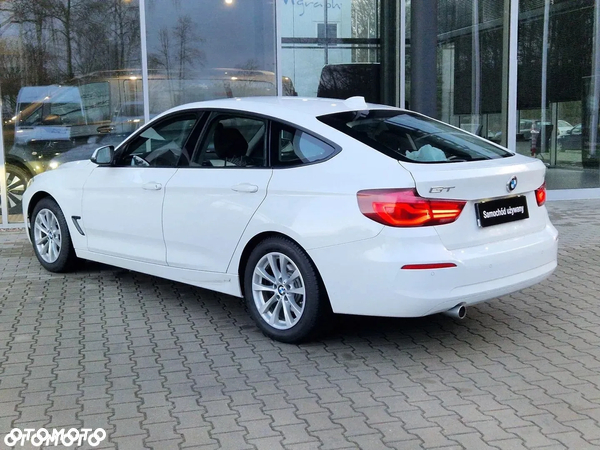 BMW Seria 3 318d Advantage - 2