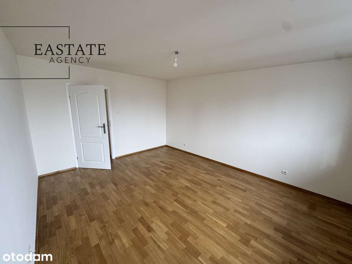 Dwustronne/ Balkon / Metro / Plac Bankowy /Parking-2