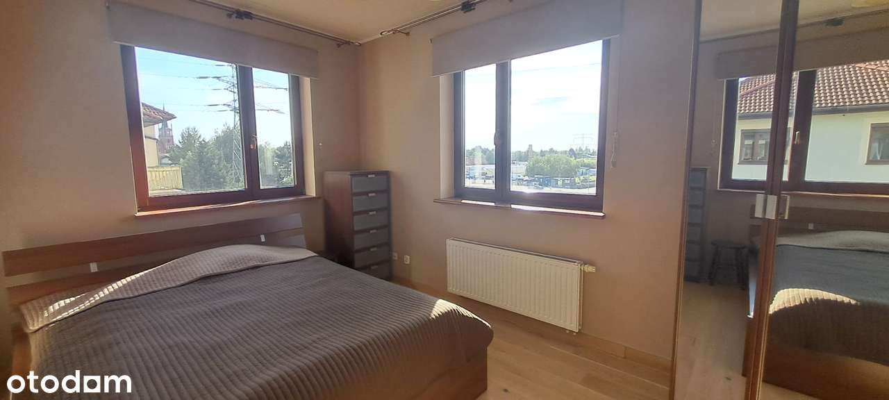 Ołtaszyn ul. Nenckiego balkon, komórka, + garaż 2004 rok, 3-4 pok.-5