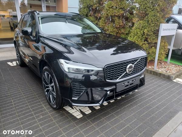 Volvo XC 60 B4 D Plus Dark - 2