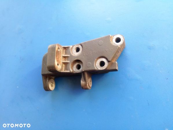 Mercedes Atego mocowanie alternatora 9061500770 - 1