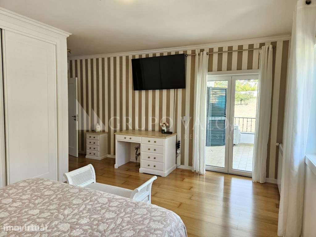 Moradia T4 Geminada com Piscina - Garagem para 3 Viaturas | Sabugo ...-44