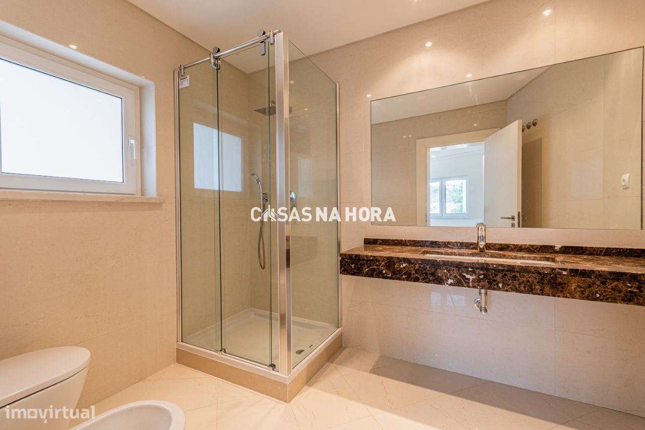 Moradia T4 no Belas Clube de Campo-23