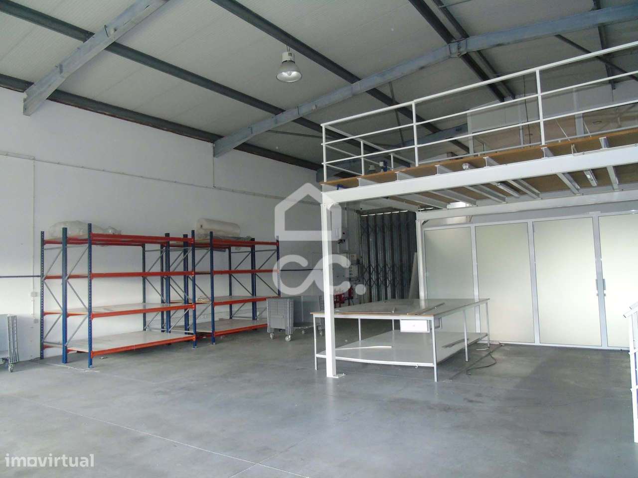 Armazém em Selho São Jorge - Guimarães - Grande imagem: 5/17