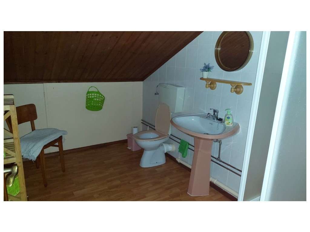 Moradia T3+3 individual no Lameiro - Carvide-36