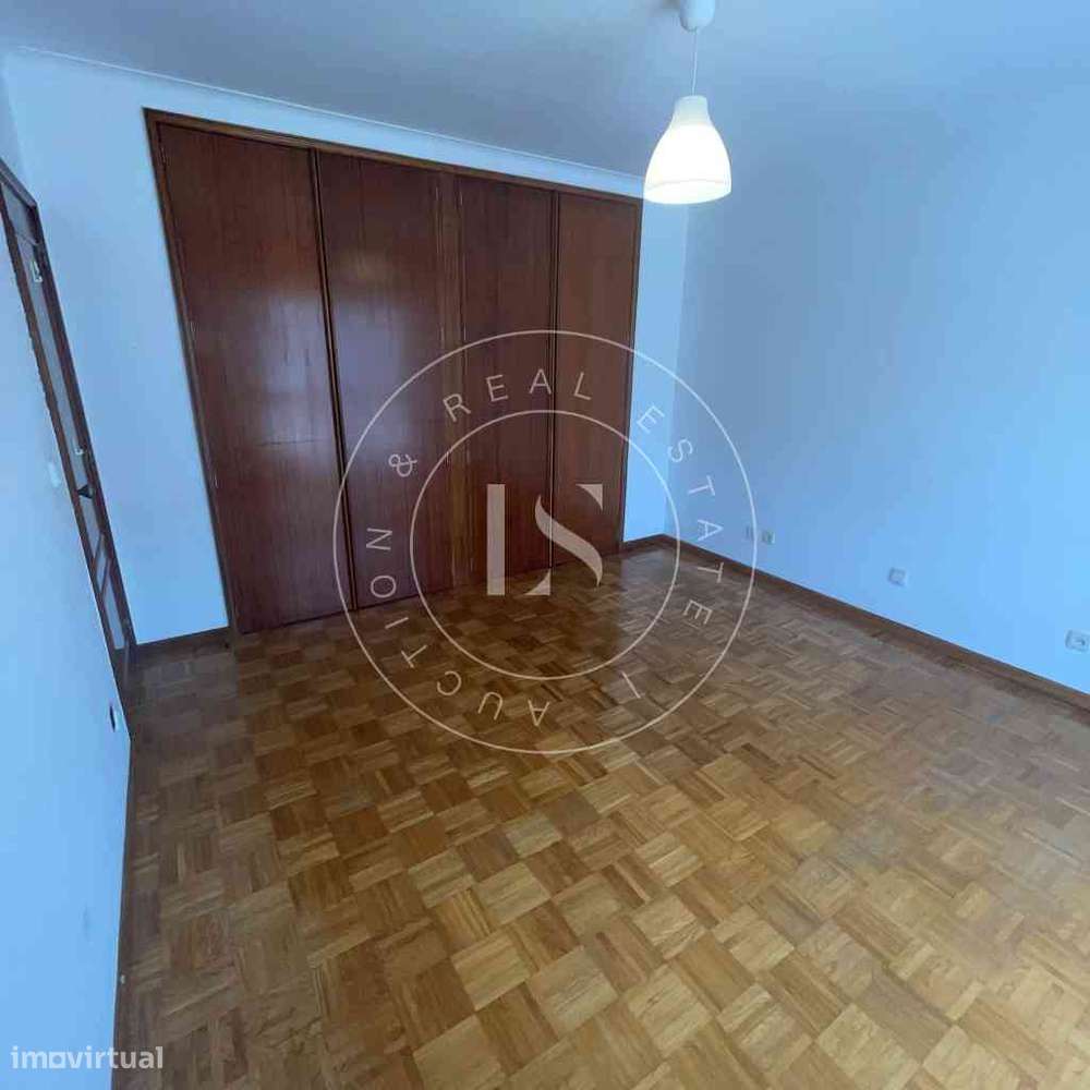 Apartamento T2 com Garagem e Arrumos | Urb. dos Altos | Cidade da Maia-25