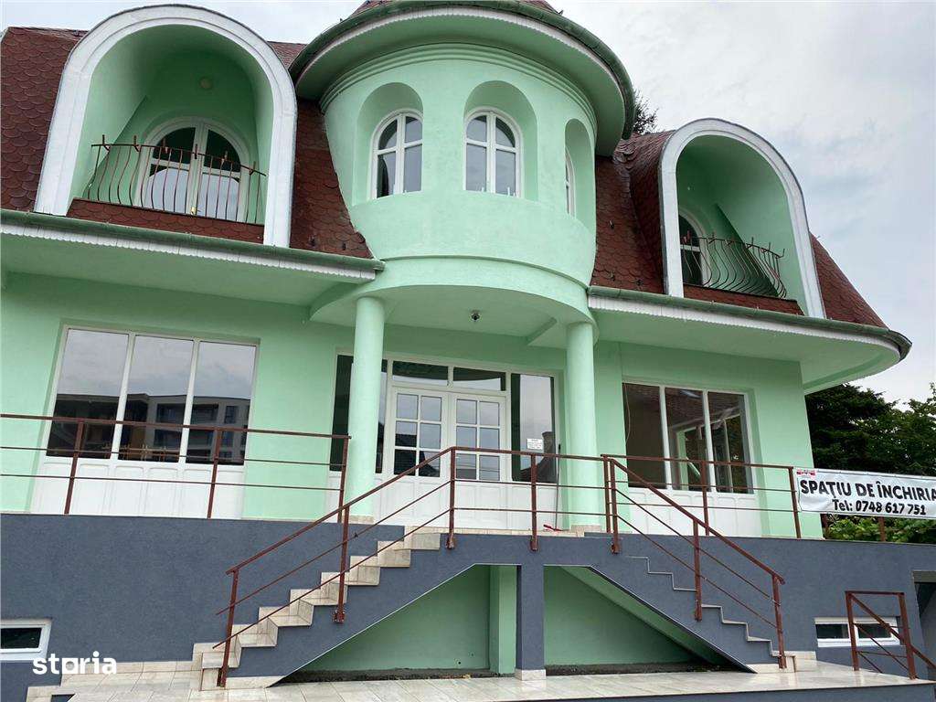 Cladire pretabil pentru Cazare Muncitori l  300 MP l  Parcari in curte - Imagine principală: 5/17