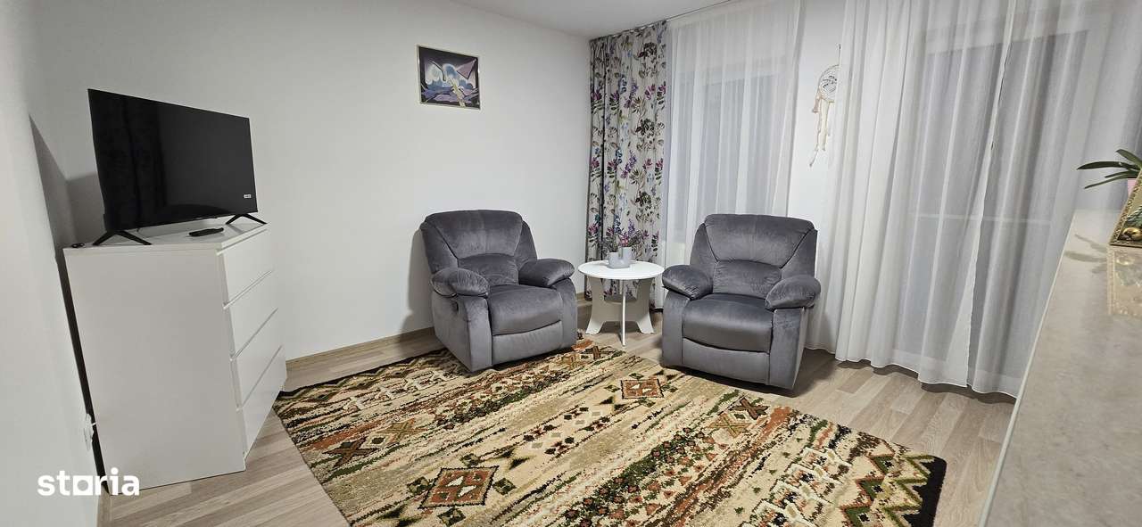 Apartament cu 2 camere! Prima închiriere ! Str Florilor ! - Imagine principală: 1/6