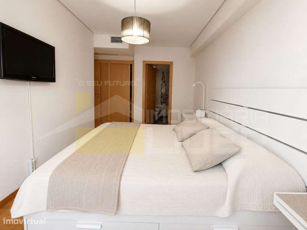 Apartamento T3 com Suíte, em Camarate, Lisboa.-13