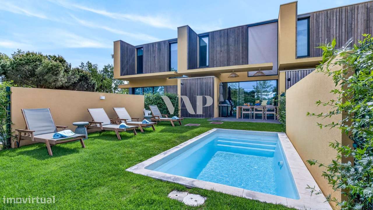 Moradia T2 Com Piscina Privada Em Condominio De Luxo No Centro De Vila