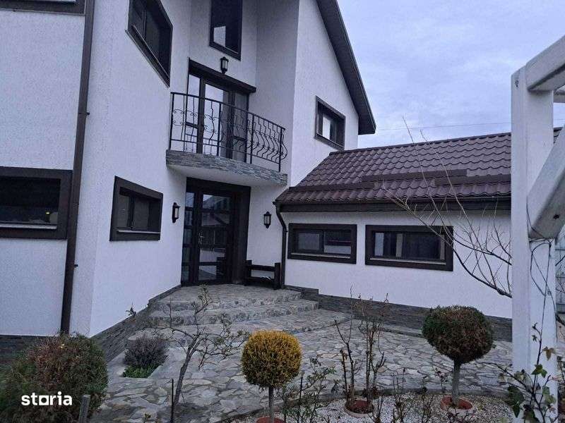 Vila Superba Complet Mobilata si Utilata In Cazasu cu teren de 1190mp - Imagine principală: 4/8