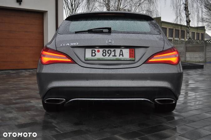 Mercedes-Benz CLA - 24