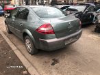 Dezmembrez Renault Megane 2 facelift verde 2006 1,5 dci Euro 3 - 9