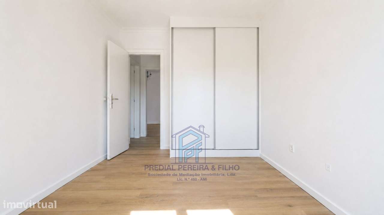 Apartamento T2 Remodelado - Rio Tinto | Centro - Junto ao Continente-26