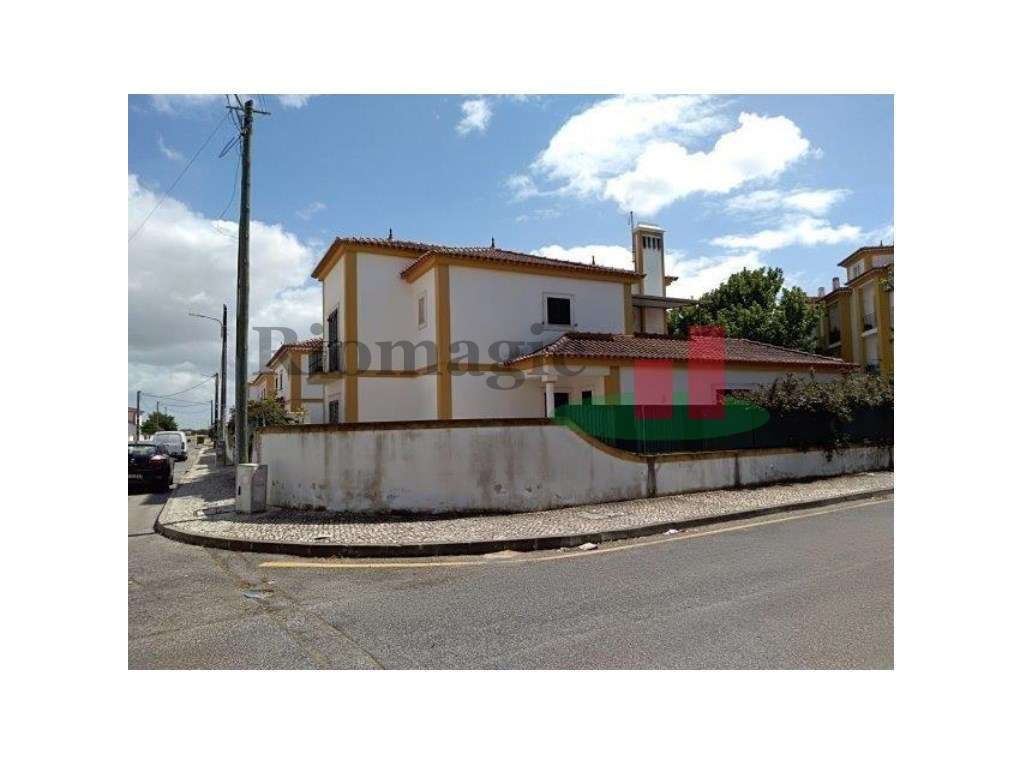 Moradia T3 em Benavente ***RIOMAGIC***-1