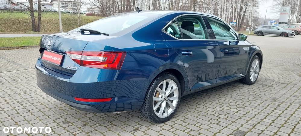 Skoda Superb 1.5 TSI ACT Style DSG - 8