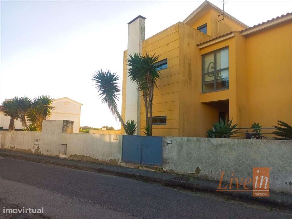 Moradia T5 na Silveira em Torres Vedras - Grande imagem: 2/8