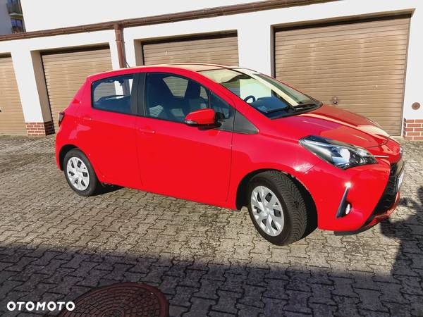 Toyota Yaris 1.5 Premium - 4