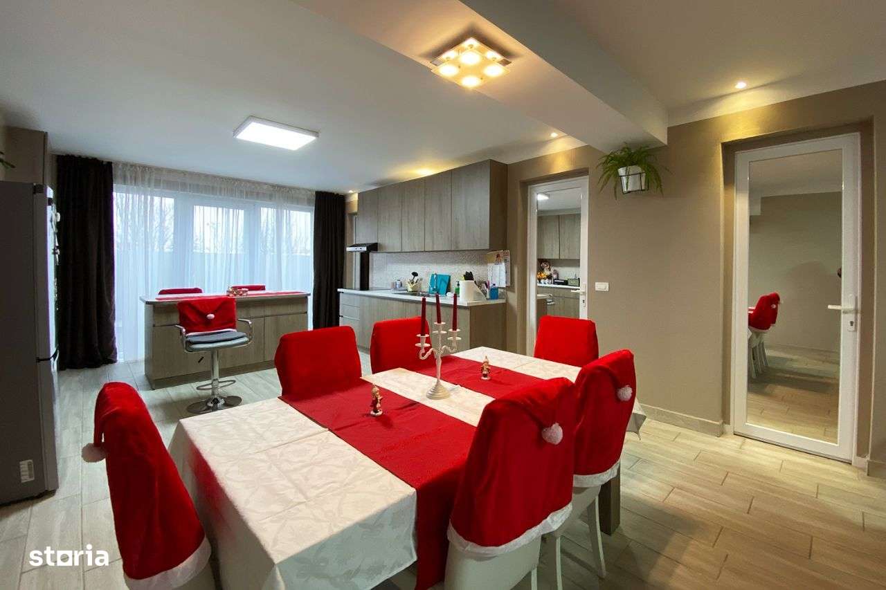 2 Case - 1 Duplex - Imobil pentru 2 familii / 2 generatii - IMOBIHOR - Imagine principală: 4/8