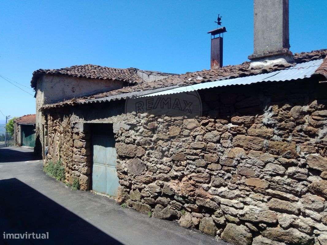 Moradia T5 para venda - Grande imagem: 2/11