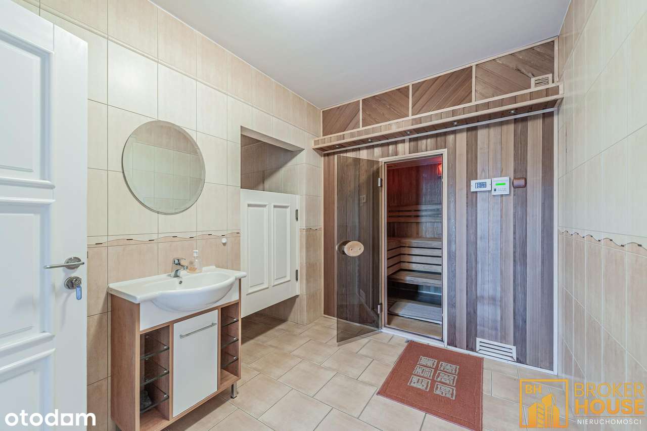 Willa z basenem i pięknym ogrodem/Opole-13