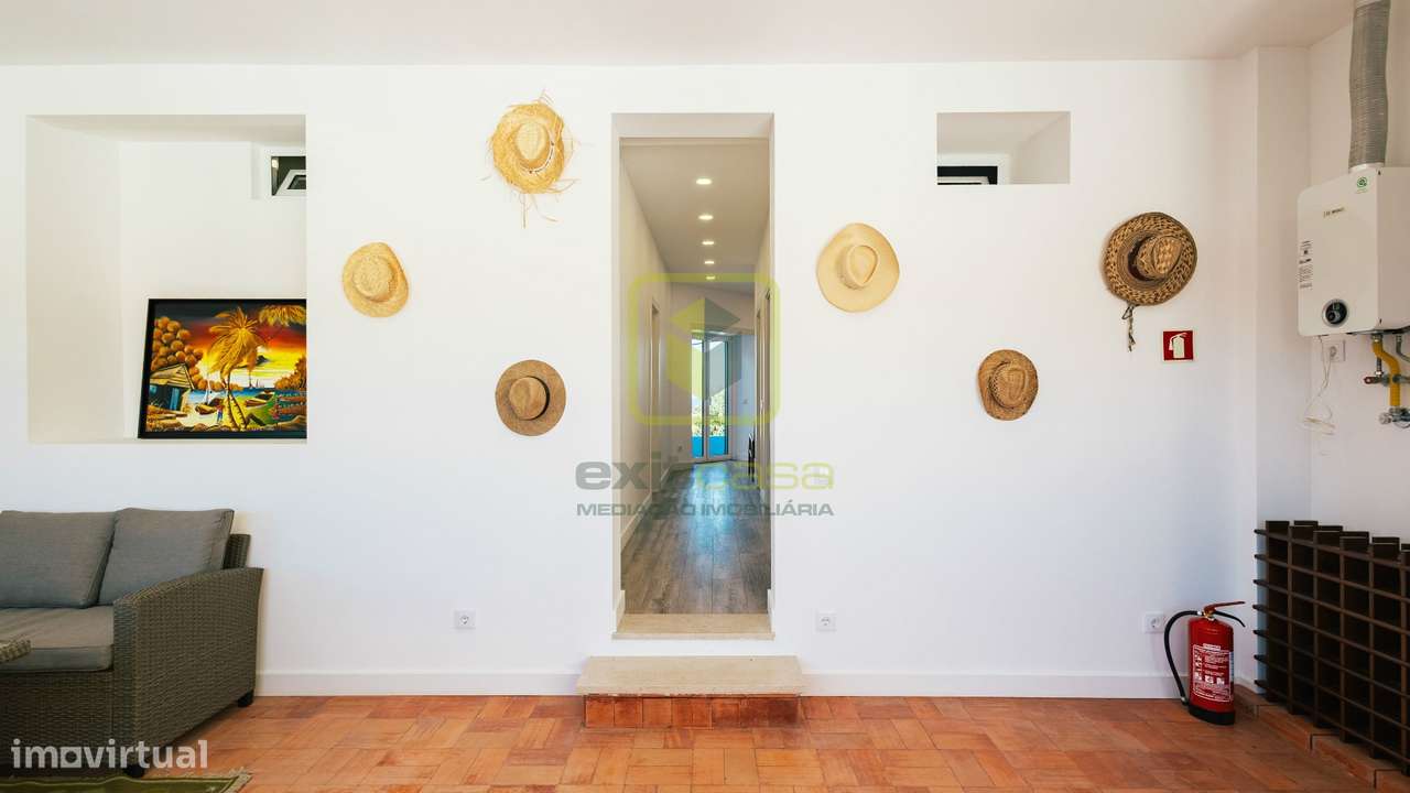 Moradia T4 com vista de mar-12