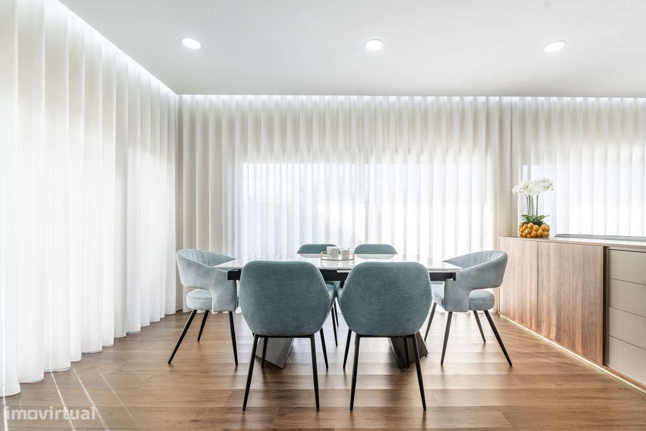 Morada individual com 4 suítes e piscina em Geraz do Minho - Póvoa de - Grande imagem: 4/56