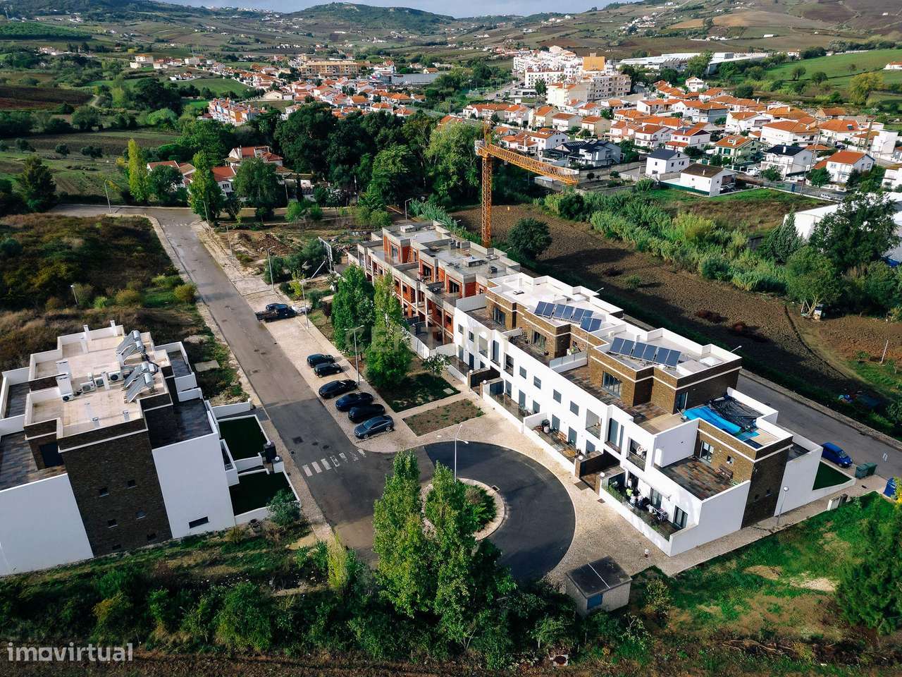 T4+1 Duplex Empreendimento Quinta da Venga Village com 2 terraços e 2 - Grande imagem: 5/46